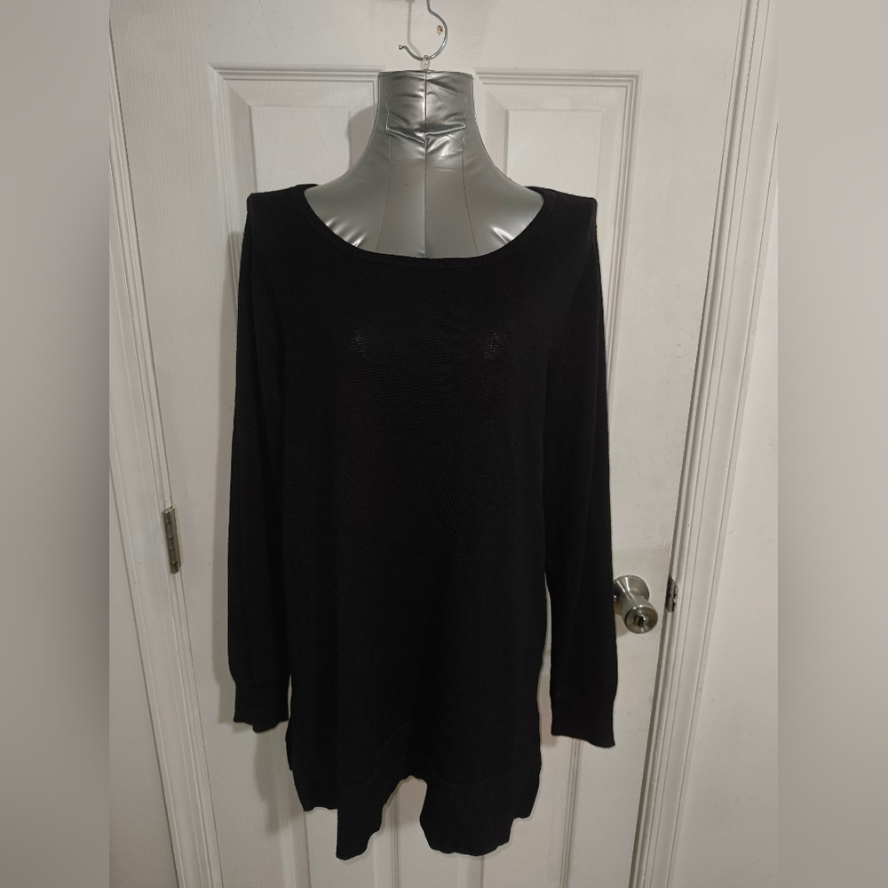 Verve Ami Black Crew Neck Sweater Relaxed Fit